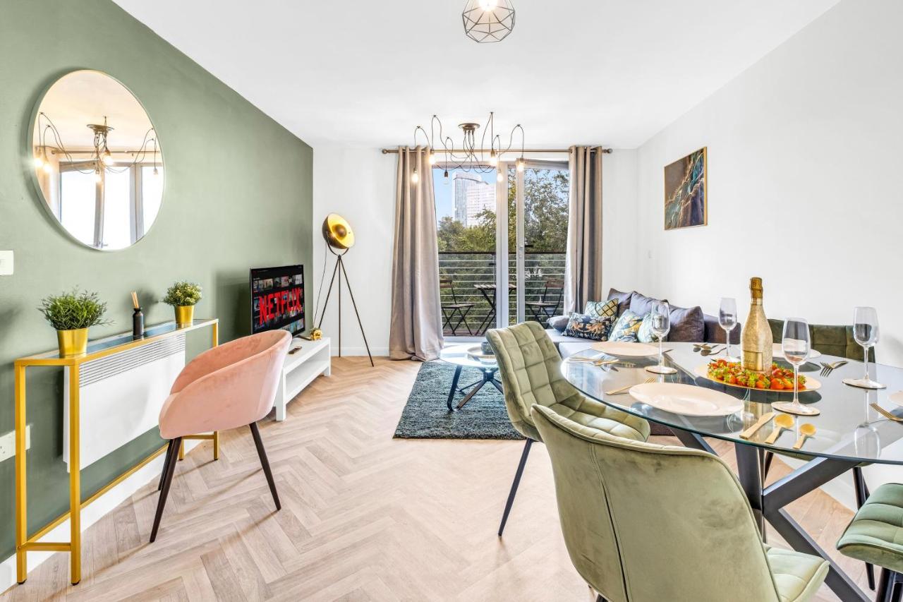 Stylish 4Th Floor 2 Bedroom En Suite City Centre Apartment With Parking By Azura Nights Бірмінгем Екстер'єр фото