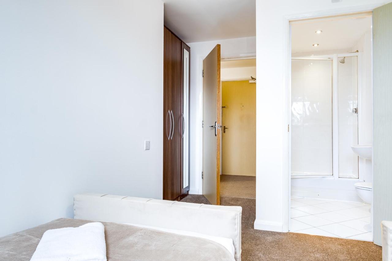 Stylish 4Th Floor 2 Bedroom En Suite City Centre Apartment With Parking By Azura Nights Бірмінгем Екстер'єр фото